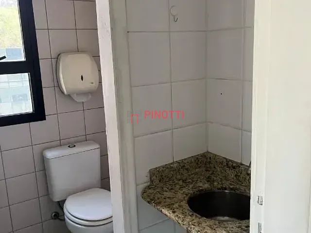 Sala à venda ou para alugar, no bairro Centro em São Bernardo do Campo