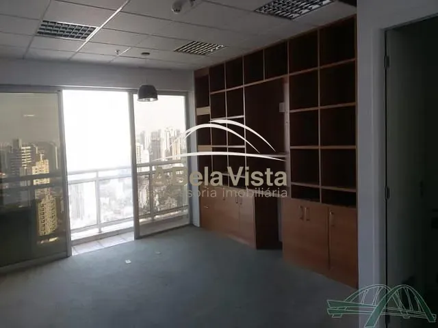 Sala à venda, no bairro Vila Yara em Osasco