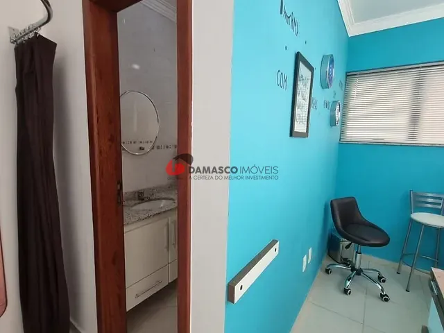 Prédio para alugar, no bairro Campestre em Santo André