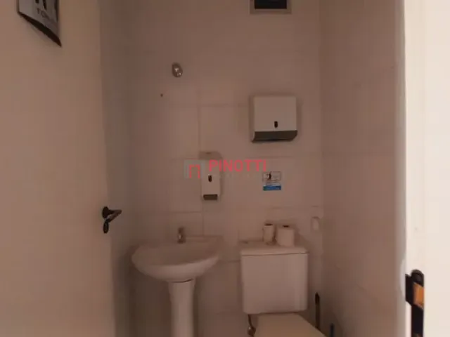 Sala à venda ou para alugar, no bairro Paraíso em Santo André