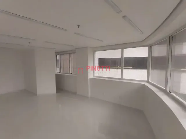 Sala para alugar, no bairro Santa Terezinha em São Bernardo do Campo