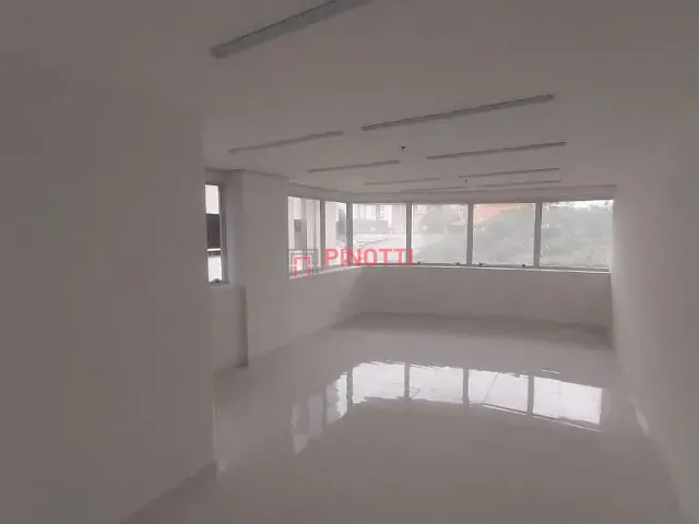 Sala para alugar, no bairro Santa Terezinha em São Bernardo do Campo