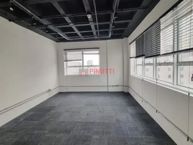 Sala para alugar, no bairro Vila Baeta Neves em São Bernardo do Campo