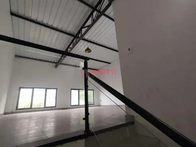 Sala para alugar, no bairro Rudge Ramos em São Bernardo do Campo
