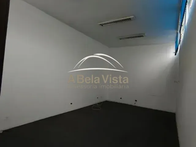 Sala com 28m², para alugar, no bairro Centro em Osasco