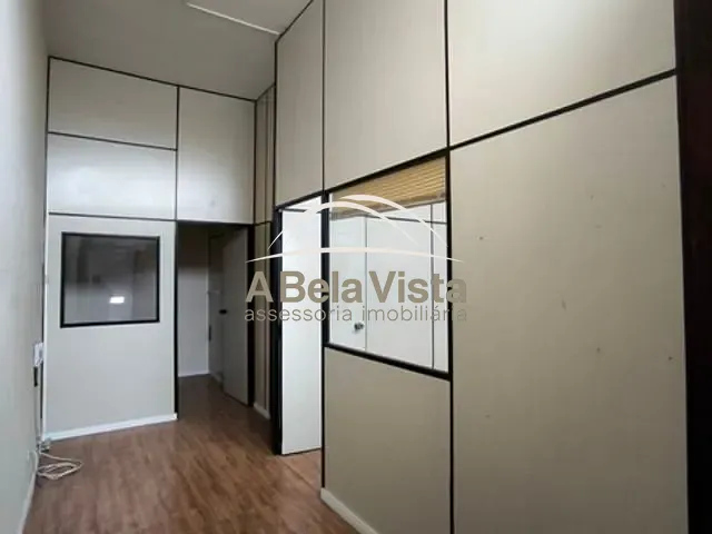 Sala com 33m², para alugar, no bairro Centro em Osasco