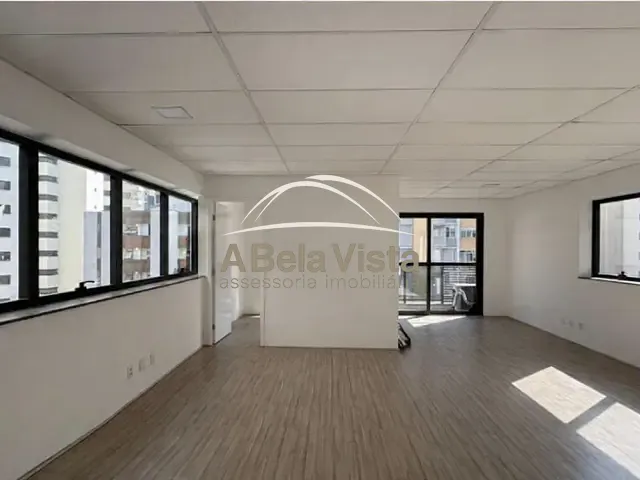 Sala à venda, no bairro Paraíso em São Paulo