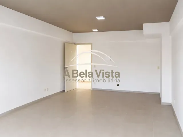 Sala à venda, no bairro Paisagem Renoir em Cotia