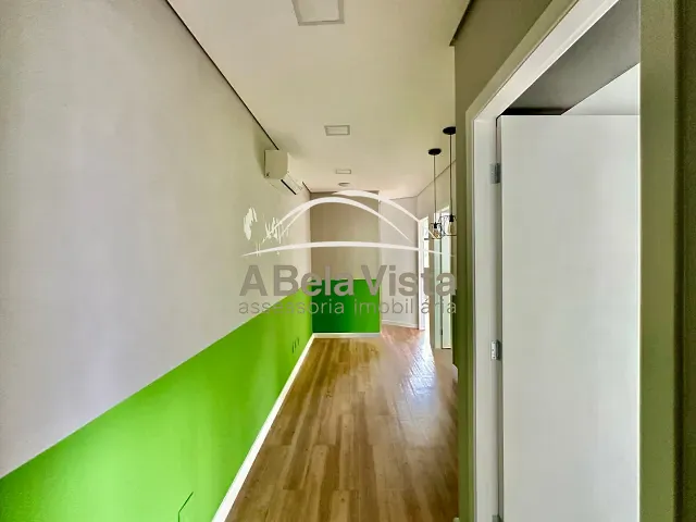 Sala à venda, no bairro Granja Viana em Cotia
