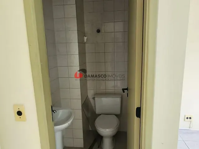 Sala à venda, no bairro Sítio Pinheirinho em São Paulo