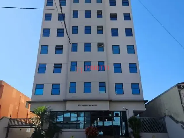 Sala à venda, no bairro Jardim Bela Vista em Santo André
