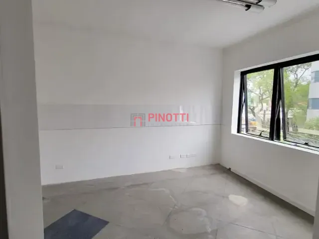 Sala à venda ou para alugar, no bairro Jardim do Mar em São Bernardo do Campo