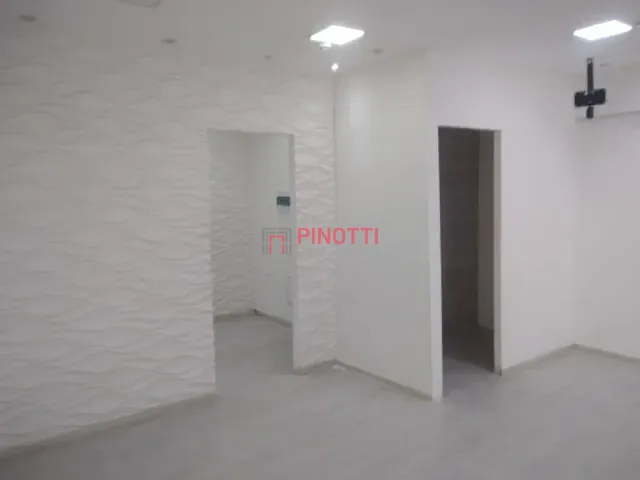 Sala à venda, no bairro Vila Santa Rita de Cássia em São Bernardo do Campo