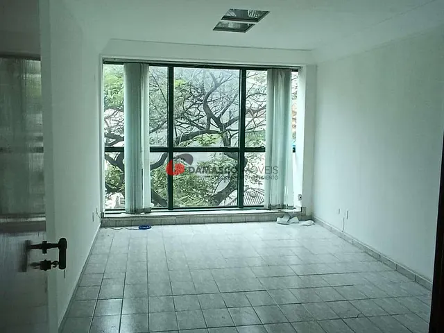 Sala à venda, no bairro Centro em Santo André