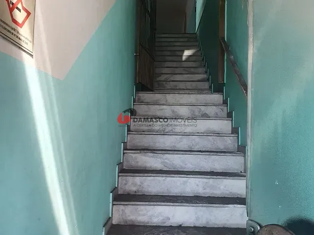 Sala para alugar, no bairro Vila Moinho Velho em São Paulo