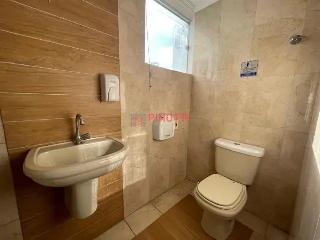 Sala para alugar, no bairro Jardim Nova Petrópolis em São Bernardo do Campo