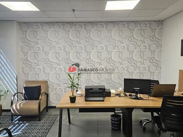 Sala à venda, no bairro Rudge Ramos em São Bernardo do Campo