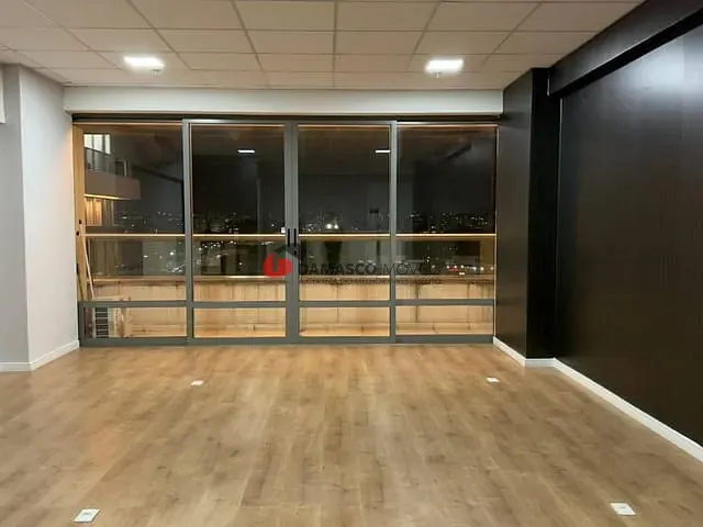 Sala para alugar, no bairro Cerâmica em São Caetano do Sul