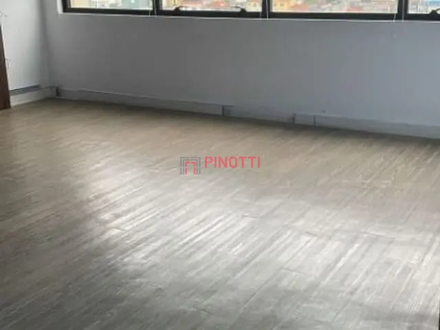 Sala para alugar, no bairro Paraíso em Santo André