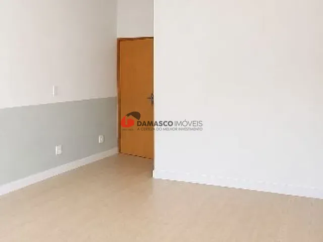 Sala para alugar, no bairro Taboão em Diadema