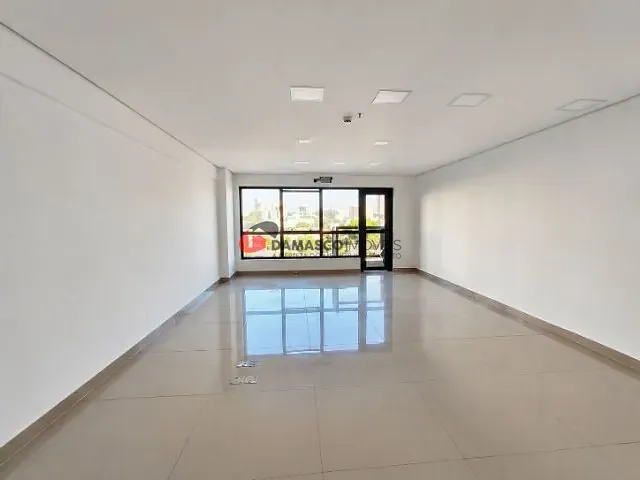 Sala para alugar, no bairro Centro em Diadema
