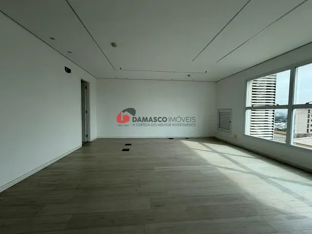 Sala com 37m², à venda, no bairro Santo Antônio em São Caetano do Sul