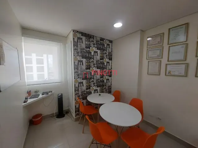Sala à venda ou para alugar, no bairro Centro em São Bernardo do Campo