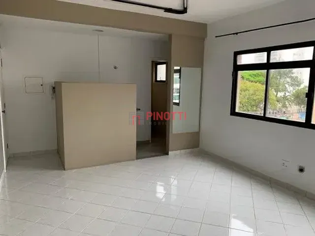 Sala à venda ou para alugar, no bairro Jardim do Mar em São Bernardo do Campo