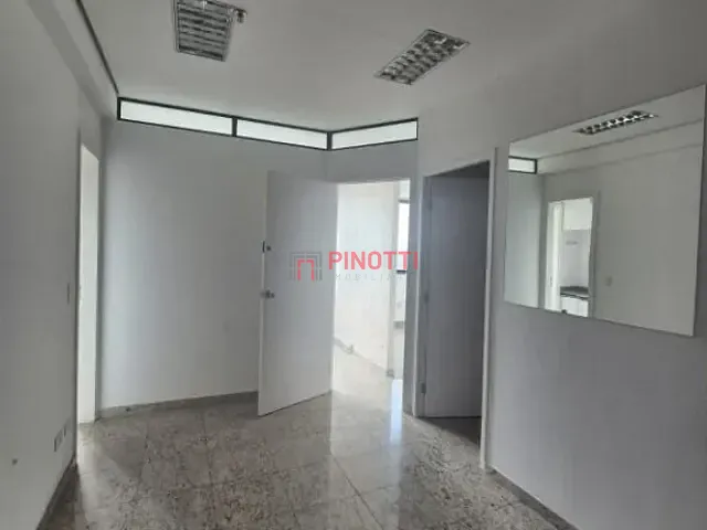 Sala à venda, no bairro Jardim do Mar em São Bernardo do Campo