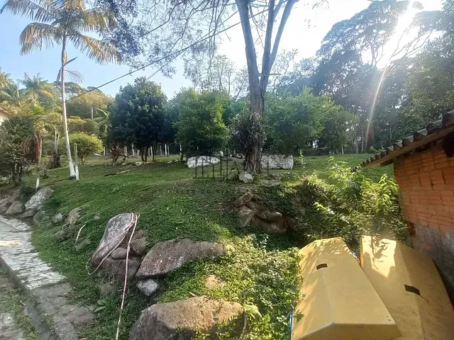 Sítio com 4900m² 6 quartos e 7 banheiros, à venda ou para alugar, no bairro Quatinga em Mogi das Cruzes