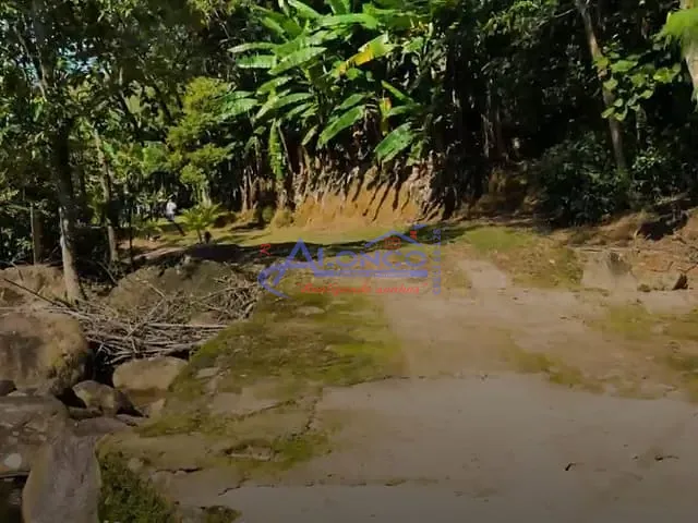 Sítio 5 quartos e 3 banheiros, à venda, no bairro Centro em Cruzeiro