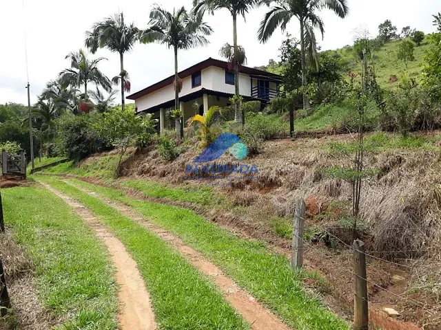 Sítio com 65000m² 4 quartos e 2 banheiros, à venda, no bairro Santana em São José dos Campos