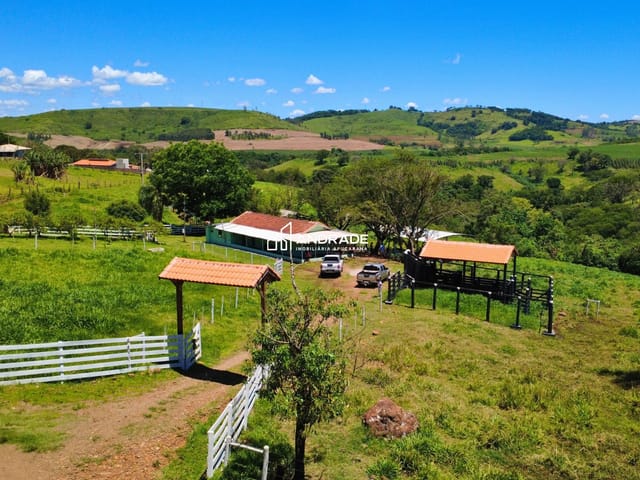 Sítio com 53493m² 2 quartos e 1 banheiro, à venda, no bairro sitio em Califórnia
