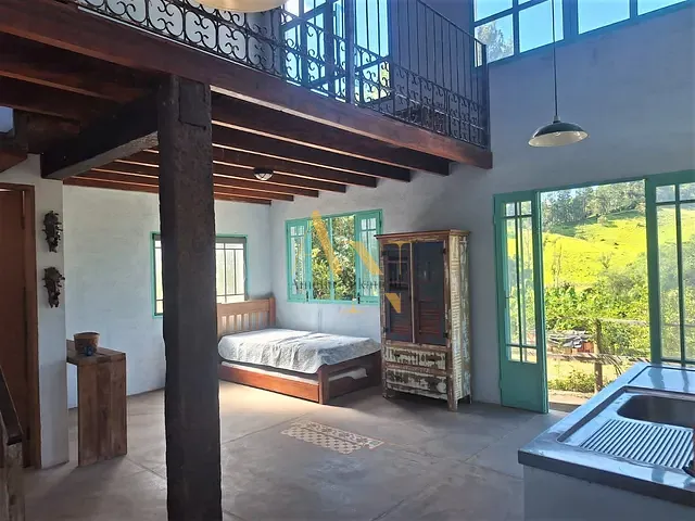 Sítio com 2001m² 1 quarto e 2 banheiros, à venda, no bairro Mantiqueira em Cunha