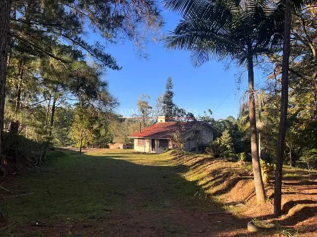 Sítio com 45000m² 3 quartos e 2 banheiros, à venda, no bairro Fiuza em Viamão