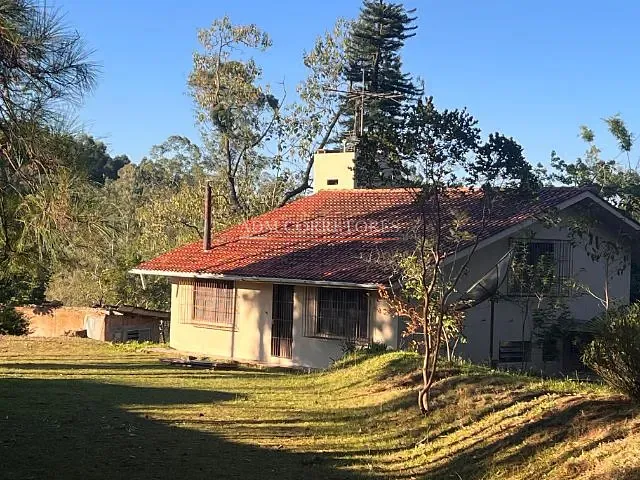 Sítio com 45000m² 3 quartos e 2 banheiros, à venda, no bairro Fiuza em Viamão