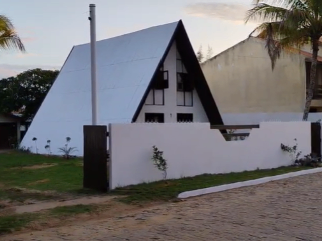 Chácara com 1360m² 3 quartos e 4 banheiros, à venda, no bairro Grussaí em São João da Barra