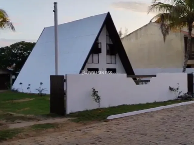 Chácara com 1360m² 3 quartos e 4 banheiros, à venda, no bairro Grussaí em São João da Barra