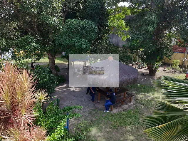 Sítio 3 quartos e 5 banheiros, à venda, no bairro Olivença em Ilhéus