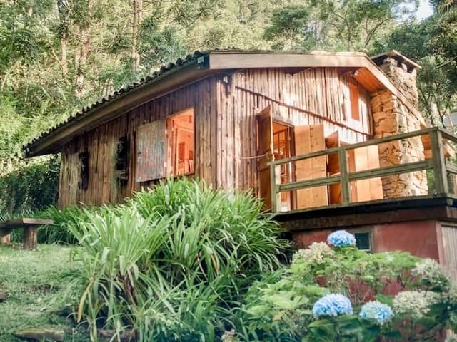 Foto do Sítio - Chácara com chalés à venda, vizinho da cachoeira do Toldi, São Bento do Sapucaí, SP | Campos & Co. Imóveis
