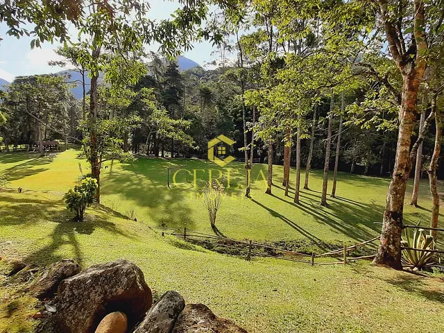 Sítio com 81675m² 12 quartos e 8 banheiros, à venda, no bairro Lumiar em Nova Friburgo