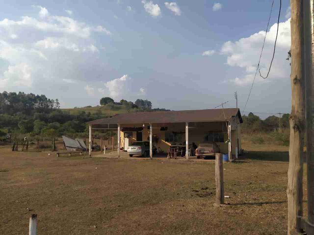 Sítio com 314600m² 2 quartos e 2 banheiros, à venda, no bairro Floresta Escura em São Pedro