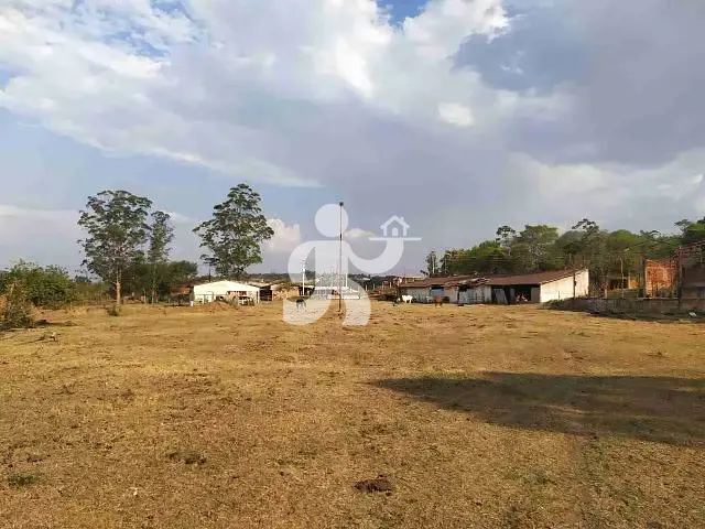 Sítio com 314600m² 2 quartos e 2 banheiros, à venda, no bairro Floresta Escura em São Pedro