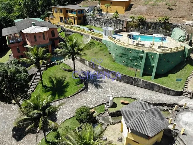 Sítio com 130000m² 14 quartos e 10 banheiros, à venda, no bairro Campo Grande em Nova Iguaçu