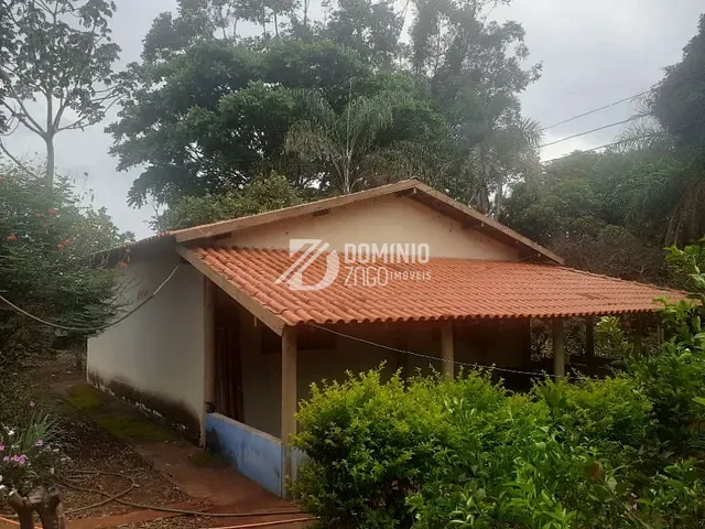 Sítio com 180000m² 3 quartos e 1 banheiro, à venda, no bairro Zona Rural em Uberaba