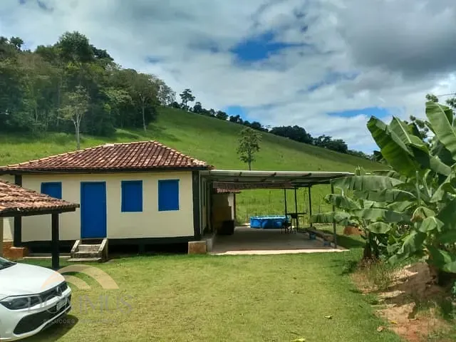 Sítio com 184800m², à venda, no bairro São Candido em Caratinga