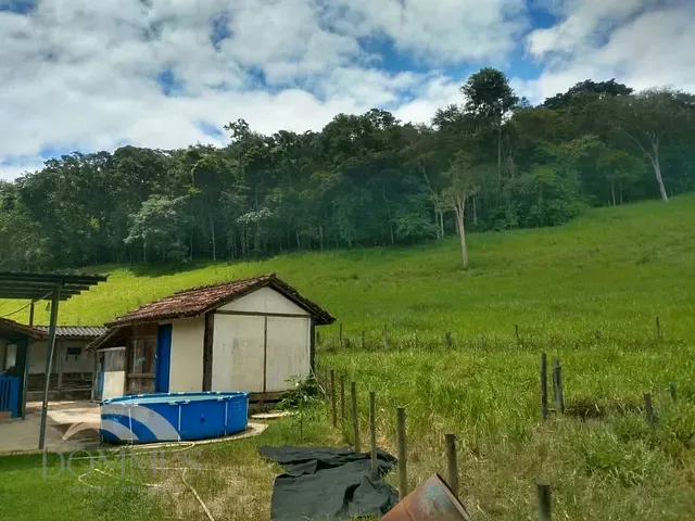 Sítio com 184800m², à venda, no bairro São Candido em Caratinga
