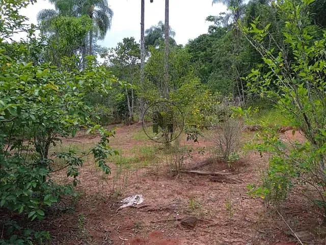 Sítio com 145000m² 4 quartos e 2 banheiros, à venda, no bairro Zona Rural em Guaratinguetá