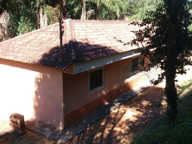 Sítio com 800m² 2 quartos e 2 banheiros, à venda, no bairro SALESOPOLIS em Salesópolis