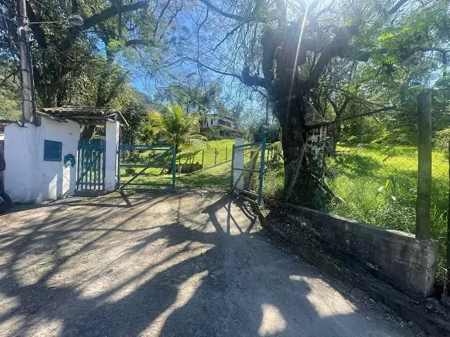 Sítio com 9000m² 2 quartos e 2 banheiros, à venda, no bairro Inoã (Inoã) em Maricá